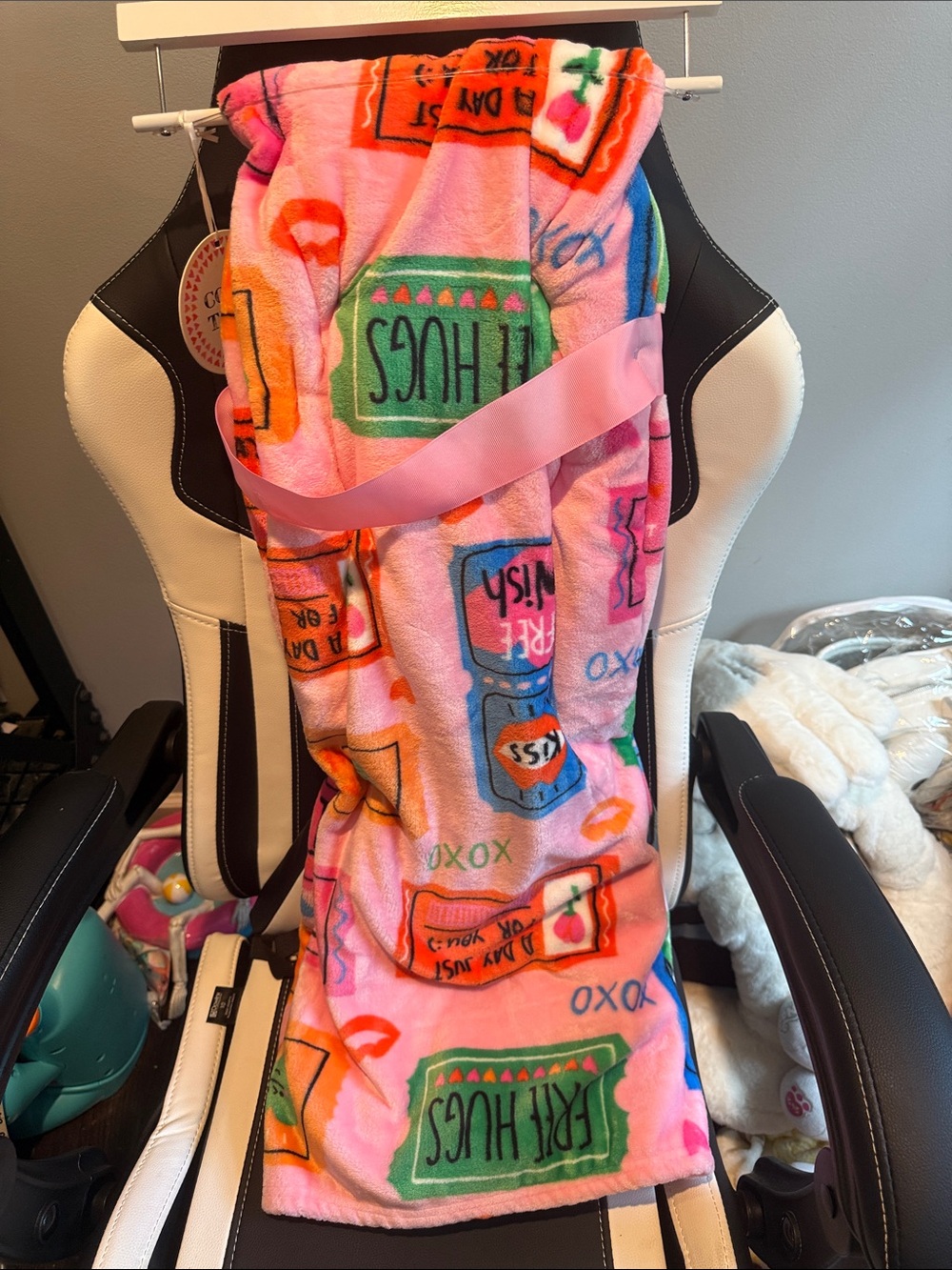 Pink 'Cozy Time' Plush Throw Blanket with Playful Prints - Picture 3 of 3